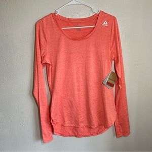 Reebok women’s Small long sleeve lightweight pullover athletic workout shirt
